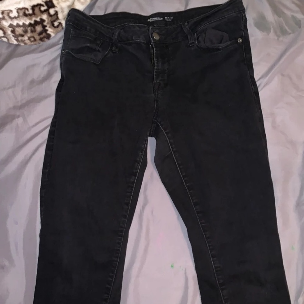 skinny jeans